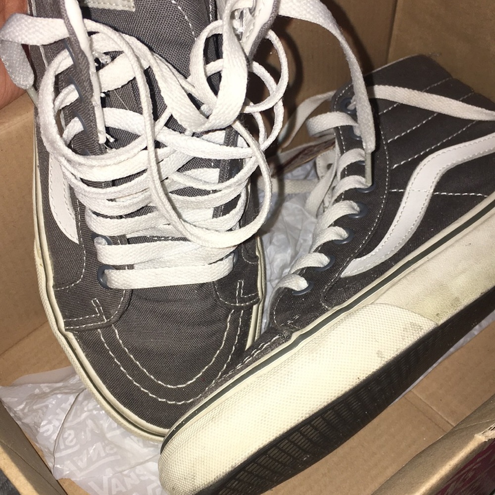 Vans - Picture 3 of 3